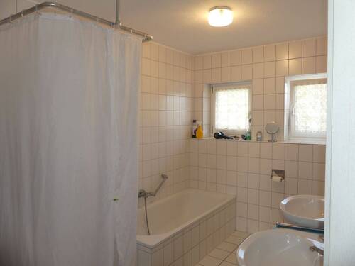 Dusche-Wanne-WC - 