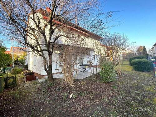 Ansicht Haus - !!!!! Charmantes 2-3 Familienhaus in schöner Lage von Ditzingen !!!!!