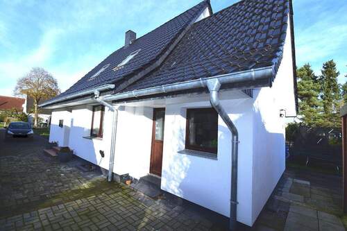 Ansicht Süd - 5 Zimmer Einfamilienhaus zum Kaufen in Gnarrenburg