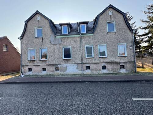 Hausansicht Strasse II - Mehrfamilienhaus, Wohnhaus zum Kaufen in Oranienburg