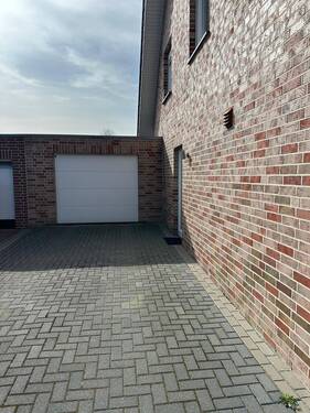 Garage - 