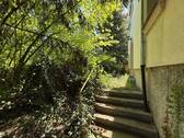Zugang zum Haus - 9 Zimmer Einfamilienhaus in Geislingen an der Steige