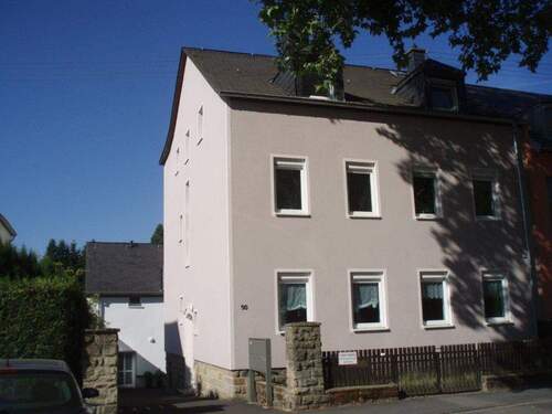 Objektansicht - ****Schöne Dachgeschosswohnung in saniertem Altbau****