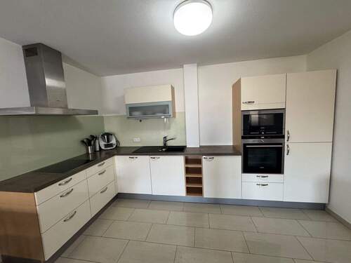 tempImagerhVTui.jpg - 