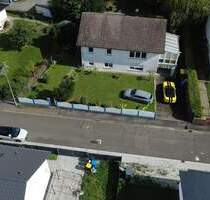 Freistehendes 1-2 Familienhaus in Florstadt mit großen Grundstück