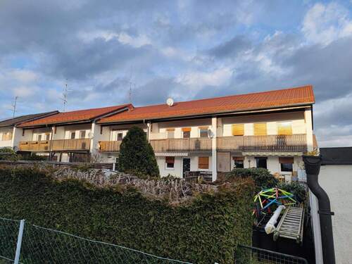 Gartenseite - Reihenmittelhaus mit 505,80 m&sup2; in Waldkraiburg zum Kaufen