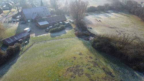 Großes Grundstück - Mehrfamilienhaus, Wohnhaus mit 420,00 m&sup2; in Kneese zum Kaufen