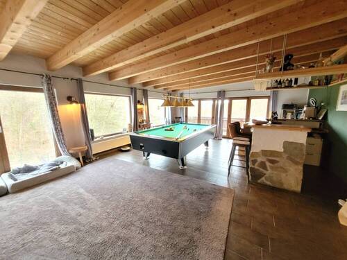 Billardzimmer - 6 Zimmer Mehrfamilienhaus, Wohnhaus zum Kaufen in Siegen / Eiserfeld