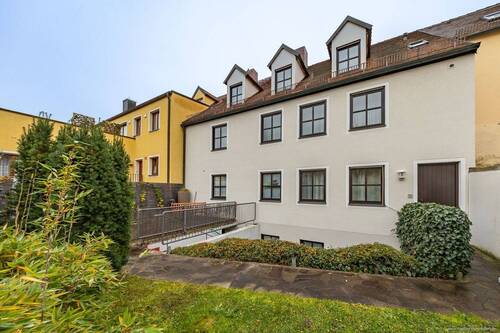 Garten & Terrasse - Bestlage Freisinger Altstadt. Exklusives Stadthaus mit bis zu drei Einheiten & herrlichem Garten.