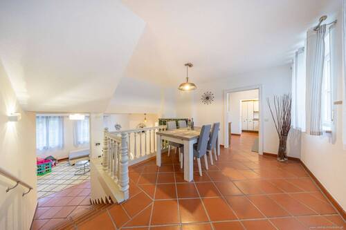 EG: heller Wohnbereich - 