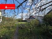 Ansicht vom hinteren Grundstück zur Strasse - Grundstück in Erfurt
