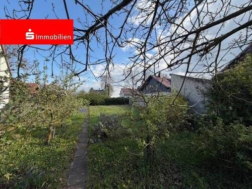 Ansicht vom hinteren Grundstück zur Strasse - Grundstück in Erfurt