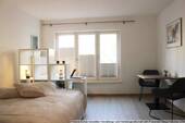02 Wohnbereich - 1 Zimmer Etagenwohnung zur Miete in Hamburg