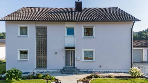 Haus Straßenseite - 1 Zimmer Mehrfamilienhaus, Wohnhaus zum Kaufen in Berching