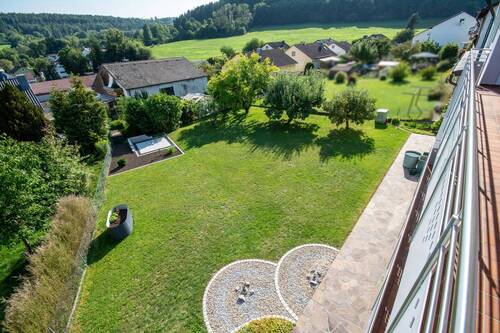 OG: Blick in den Garten - 