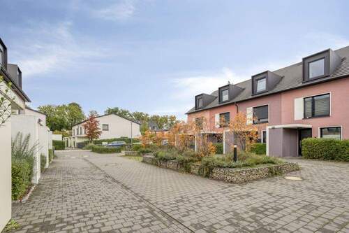 Wohnen und Leben am Gauweg - Einziehen & Losleben - modernes Reihenhaus mit Garten für Singles und junge Familien