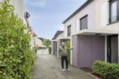 Hausansicht - 3 Zimmer Reihenmittelhaus zum Kaufen in Köln
