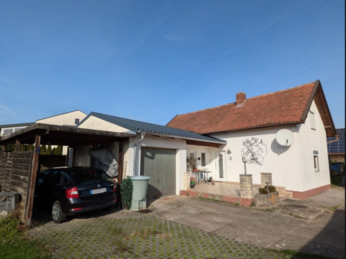 Hausansicht - 5 Zimmer Einfamilienhaus zum Kaufen in Straßkirchen