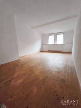 Zimmer 2 - 4 Zimmer Etagenwohnung zum Kaufen in Sulz am Neckar