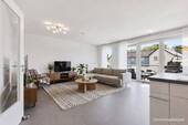 Wohnzimmer - 2 Zimmer Etagenwohnung zum Kaufen in Bornheim
