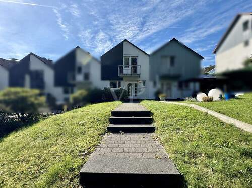 Eingangsbereich - 4 Zimmer Reihenmittelhaus zum Kaufen in Velbert / Neviges