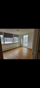1000075582.jpg - 2 Zimmer Etagenwohnung zur Miete in Bremerhaven