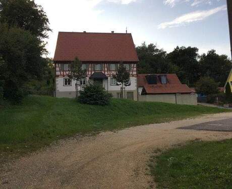 Bildschön - Mehrfamilienhaus, Wohnhaus mit 346,70 m&sup2; in Inzigkofen zum Kaufen