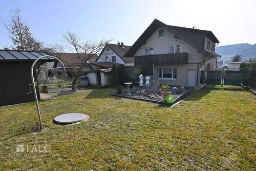 Garten - Mehrfamilienhaus, Wohnhaus mit 179,00 m&sup2; in Höpfingen zum Kaufen