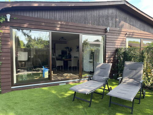 Bungalow Frontansicht - Bungalow (2 Wohneinheiten) in Timmendorfer StrandNiendorf