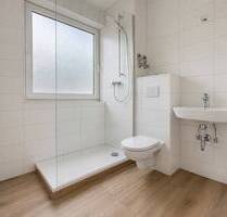 Helle 3-Zimmer-Wohnung mit Loggia, EBK & Aufzug - Stadtbahn vor der Tür - Laatzen Laatzen-Mitte