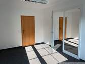 Musterbüro 4 - 