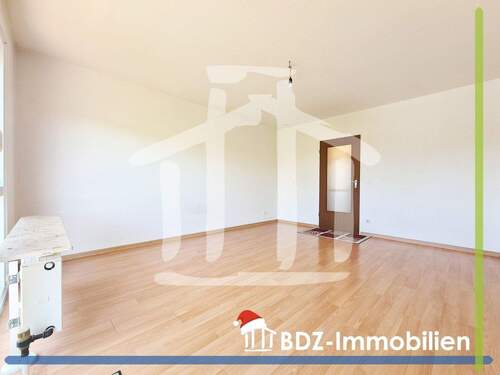 Weihnachtsangebot - Weihnachtsangebot: 1 Zimmer - Balkon - Stellplatz