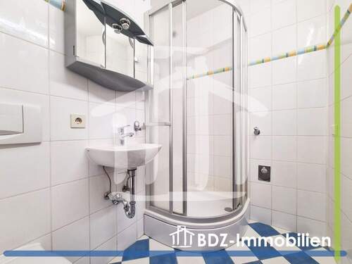 Dusche - 1 Zimmer Etagenwohnung in Zirndorf