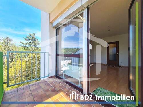 Balkon - Etagenwohnung mit 31,00 m&sup2; in Zirndorf zum Kaufen