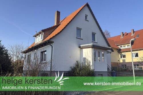 Ein_Zweifamilienhaus_Homberg_Efze - Ein- bis Zweifamilienhaus mit schönem Garten in ansprechender Wohnlage von Homberg (Efze) zu verkaufen!