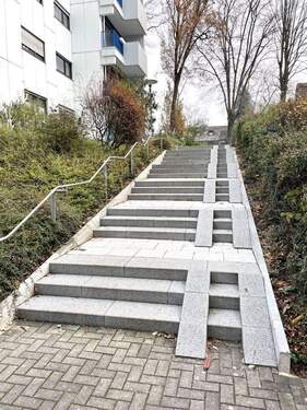 Breite Treppen mit Rampen - 