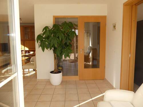 Vom Essbereich in den Flur - 