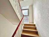 Treppenhaus - 2 Zimmer Etagenwohnung zum Kaufen in Duisburg