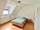 DG Schlafzimmer - 2 Zimmer Etagenwohnung in Duisburg