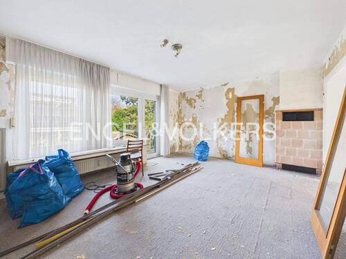 Wohnzimmer im 1. OG - es gibt noch etwas zu tun - 