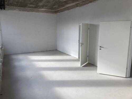 Image3 - Helle und frisch renovierte Büroflächen in zentraler Lage zu Wiesbaden und Frankfurt