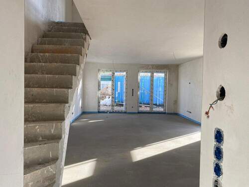 Diele EG mit Treppe Stand 11/2 - 