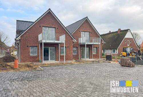 Titelbild - Steinkirchen - einziehen und wohlfühlen! Erstbezug: 3-Zi.-Wohnung mit Balkon
