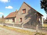Haus Seitenansicht li. - 6 Zimmer Einfamilienhaus zum Kaufen in Tettau