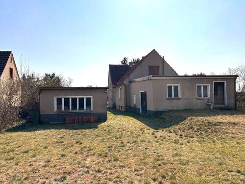 Hausrückseite zum Garten - Einfamilienhaus mit 130,00 m&sup2; in Tettau zum Kaufen