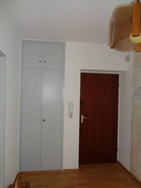 Abstellschrank Diele - 3 Zimmer Etagenwohnung in Nürnberg