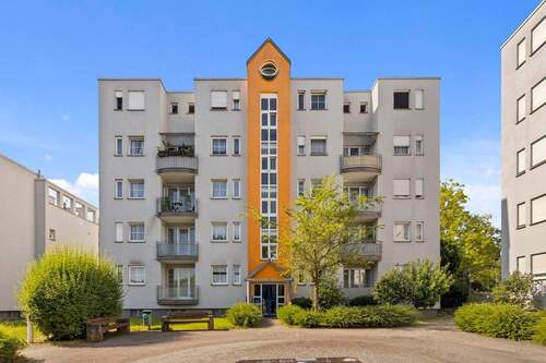 Außenansicht - 2 Zimmer Etagenwohnung zum Kaufen in Pforzheim
