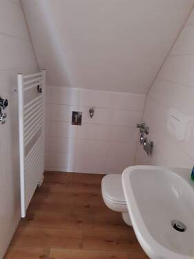 20210401_110445_resized.jpg - 2 Zimmer Etagenwohnung in Meißen