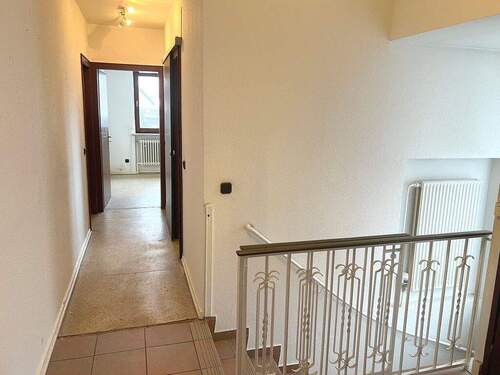 Flur - 4 Zimmer Einfamilienhaus zum Kaufen in Pinneberg