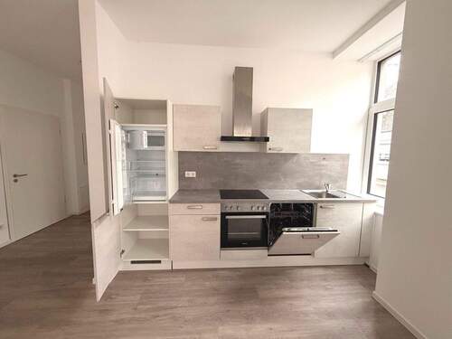 IMG_8709.JPG - Frei ab sofort 2-Zimmer-Wohnung mit Einbauküche Aufzug Fußbodenheizung ohne Balkon